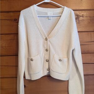 H&M Cream V-Neck Button Front Cardigan with Patch Pockets
